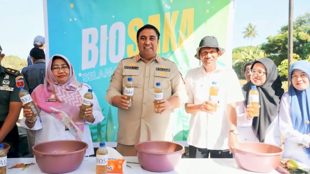 Dukung Peningkatan Produksi Tanaman Pangan Nasional, Bupati Maros Chaidir Syam Lakukan Tanam Perdana Benih Kacang Hijau