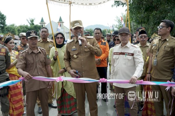 Resmikan Kantor Camat Walenrang, Bupati Luwu : Harus Dibarengi Peningkatan Pelayanan