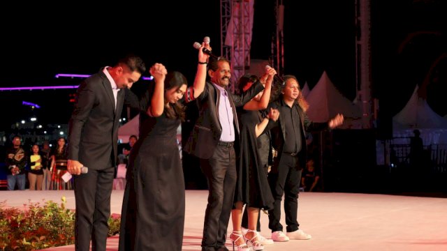 Vokal Grup Amboina dan Tari Poco-Poco FOKBI Buat Pengunjung F8 Bergoyang