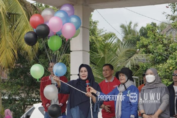 Cegah Stunting Dengan Aksi Bergisi, Hayarna Basmin Senam Bersama Masyarakat Suli Barat