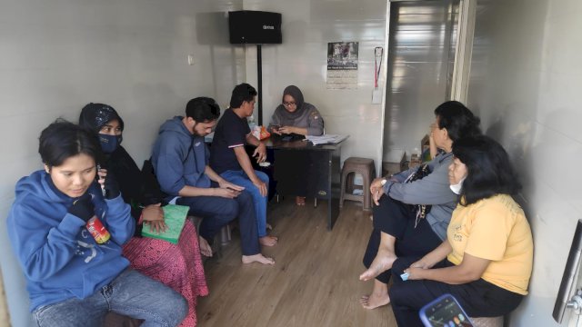 Mudahkan Pelaku UMKM, DPMPTSP Makassar Buka Layanan Konsultasi-Penerbitan NIB di Kontainer Panakkukang