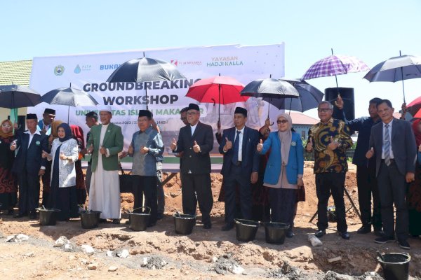 Yayasan Hadji Kalla Salurkan Hibah Pembangunan Workshop Laboratorium Fakultas Teknik UIM