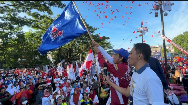 Ketua DPRD Kota Makassar, Rudianto Lallo Gelar Jalan Sehat "Merdeka Anak Rakyat" di Kecamatan Tamalanrea.