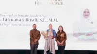 Hebat! Wawali Makassar Fatmawati Rusdi Raih Apresiasi Perempuan Berpengaruh Kategori Pemimpin