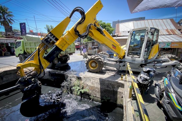 Antisipasi Genangan, Dinas PU Makassar Keruk Saluran Sekunder Tarakan