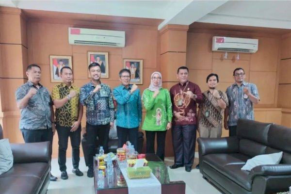 Direktur Operasional Christoper Rakor Bersama Mitra Perumda Parkir
