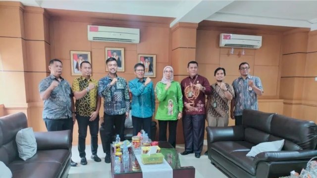 Direktur Operasional Christoper Rakor Bersama Mitra Perumda Parkir