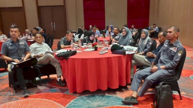 Jajaran Direksi, Dewas Hingga Kabag Perumda Parkir Makassar Raya Kompak Hadiri FGD