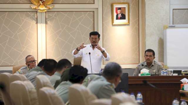 Mentan SYL Perintahkan Jajaranya Turun Tangan Bantu Pemulihan Warga Puncak Papua.(F-INT)