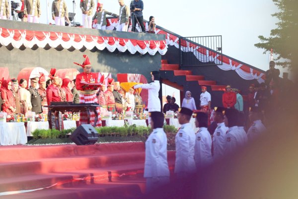 Upacara Pengibaran HUT RI ke-78 di Kota Makassar, Pasukan Karebosi Bentuk Formasi Garuda