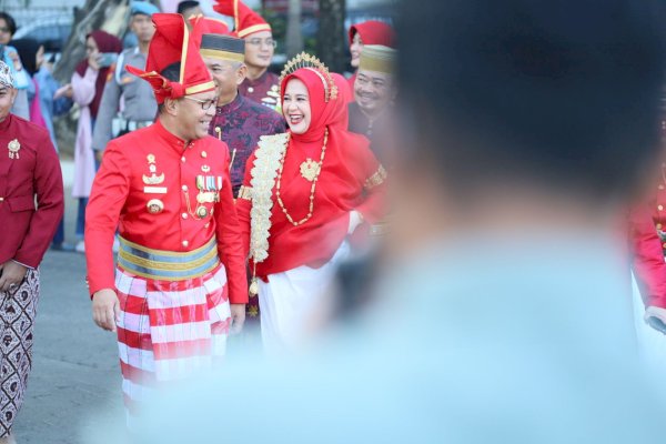 Nuansa Pakaian Adat Nasional dengan Memakai Pantonro’ Semarakkan Peringatan HUT Kemerdekaan RI Ke-’78 Tingkat Kota Makassar