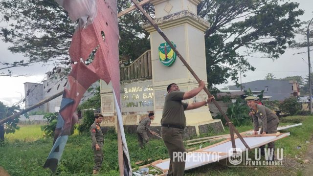 Satpol PP Luwu Tertibkan Alat Peraga Kampanye