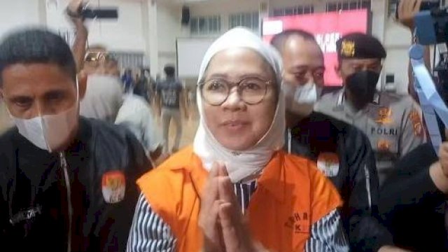 KPK Tahan Eks Dirut Pertamina Karen Agustiawan Terkait Kasus Korupsi LNG