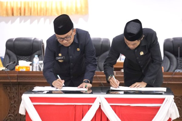Sidang Paripurna Terakhir, Legislator Akui Kepemimpinan Ilham Azikin