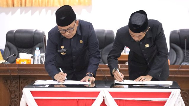 Sidang Paripurna Terakhir, Legislator Akui Kepemimpinan Ilham Azikin