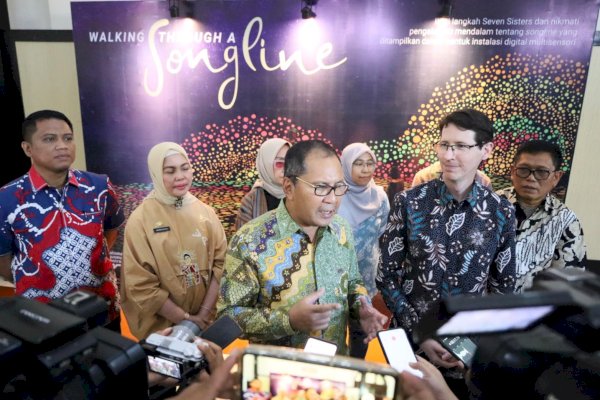 Pameran Walking Through A Songline Dibuka di Museum Kota Makassar, Belajar Sejarah Suku Aborigin Australia