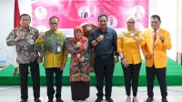 Pj Gubernur Bahtiar Kobarkan Semangat Gotong Royong di Kampus UNM