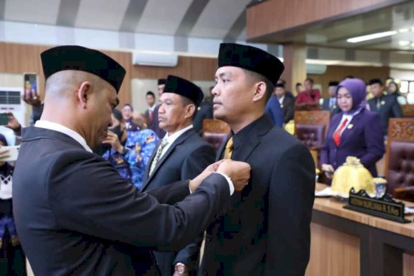 Tok! Ketua DPRD Maros Resmi Lantik Suryadi Jadi PAW Sisa Masa Jabatan 2019-2024