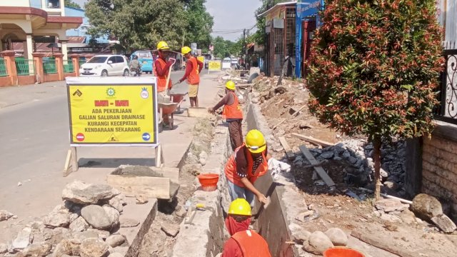 Dinas PU Makassar Mulai Rehabilitasi Drainase Antisipasi Musim Hujan