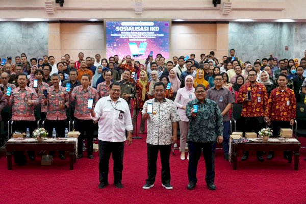 Pj Gubernur Bahtiar Sosialisasikan Penggunaan KTP Digital Pada Pemilu 2024