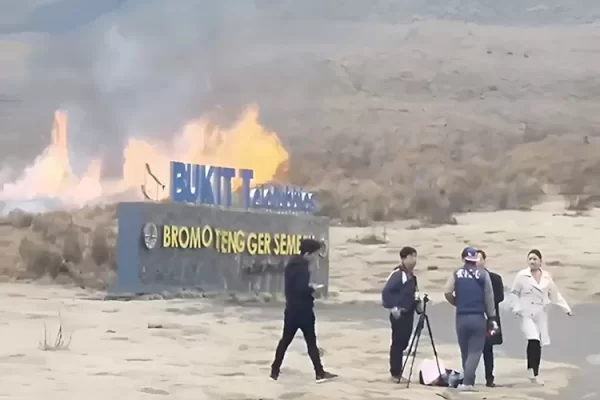 Manajer Wedding Organizer Jadi Tersangka Kebakaran Bukit Teletubbies Bromo
