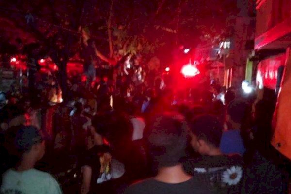 Damkar Makassar Berhasil Padamkan Kebakaran di Jalan Kakatua