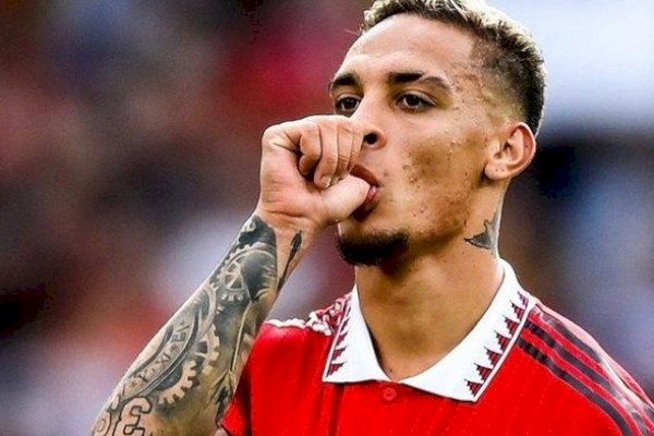 Tersandung Kasus Kekerasan, Antony Santos Absen Sementara dari Skuad Manchester United