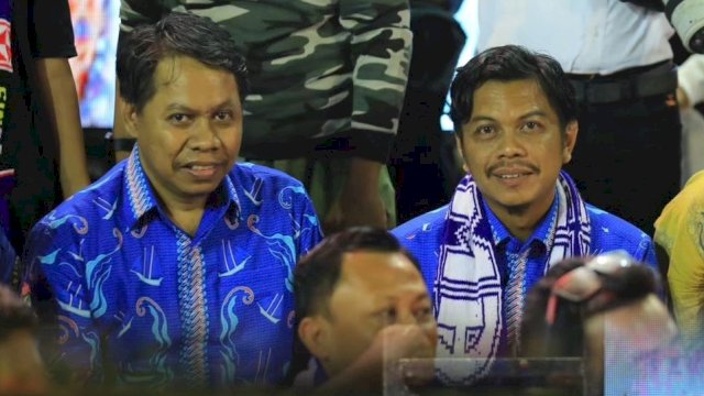 Firman Pagarra Bersama Jajaran Bapenda Makassar Ikut Saksikan Kemeriahan Pawai Budaya Rangkaian Apeksi 2023