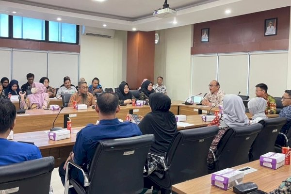 Bapenda Makassar Hadiri Rapat Monev Implementasi ETPD