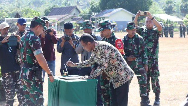 Pj. Bupati Takalar hadiri Penutupan TMMD Reguler ke 117 Kodim 1426/Takalar Korem 141/Toddopuli