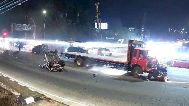 Sopir Truk Tronton Penyebab Kecelakaan Maut di Exit Tol Bawen Ditetapkan Tersangka