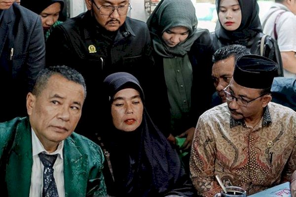 Hotman Paris Sebut Kemungkinan Ada Pelaku Lain yang Terlibat Pembunuhan Imam Masykur