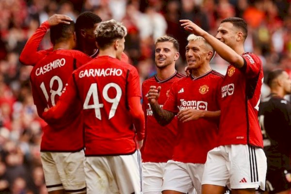 Manchester United Miliki Skuad Paling Mahal di Dunia: Tembus Rp18 Triliun!