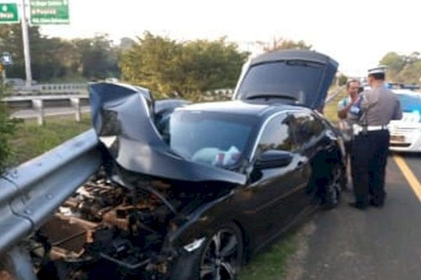 3 Kendaraan Terlibat Kecelakaan Beruntun di Tol Jagorawi