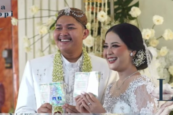 Selamat! Komedian Nopek Novian Resmi Nikahi Yulia Lorena di Blora