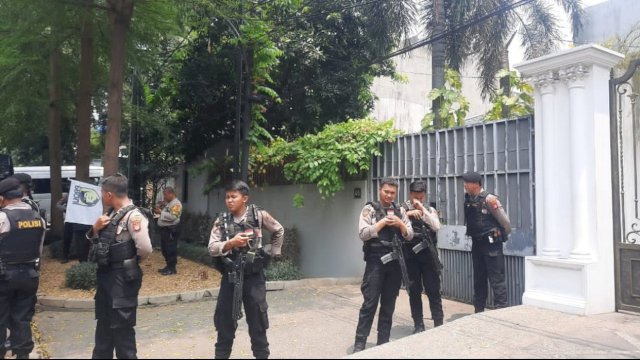 Polisi Geledah Rumah Ketua KPK Firli Bahuri