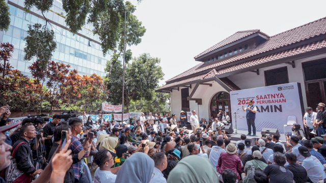 Izin Pemakaian Gedung Dibatalkan Pemprov Jabar, Anies Singgung Soekarno