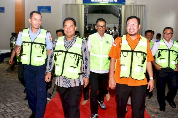 Pj Gubernur Bahtiar Lepas Ekspor Komoditi Perikanan ke Hongkong