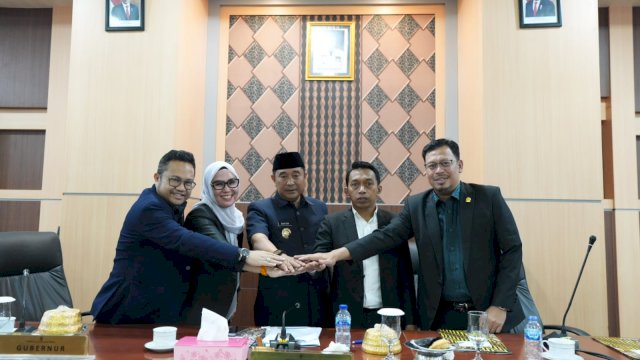 Ranperda Tentang APBD TA 2024 ke Tahap Pembahasan usai Disepakati Seluruh Fraksi di DPRD Sulsel
