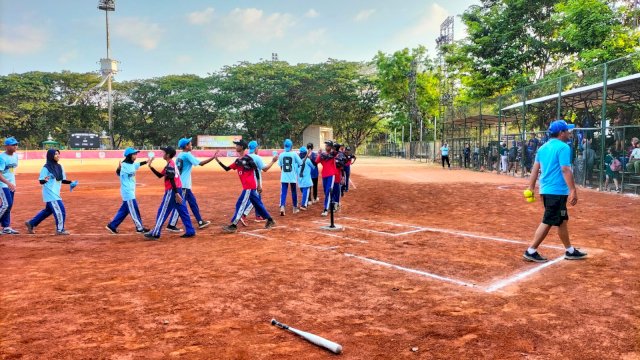 Tensi Tinggi Partai Final Kejuaraan Softball Wali Kota Cup Makassar 2023