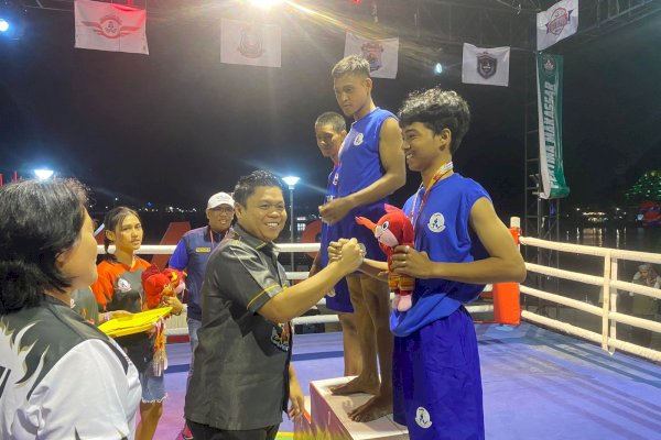 Yasir Machmud Beri Motivasi Para Atlet Muda di Porkot VIII Makassar