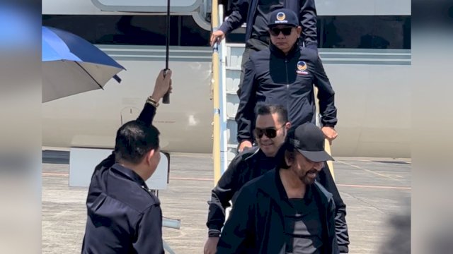 Ketua NasDem Sulsel, Rusdi Masse Mendampingi Ketum Surya Paloh Berkunjung ke Manado.