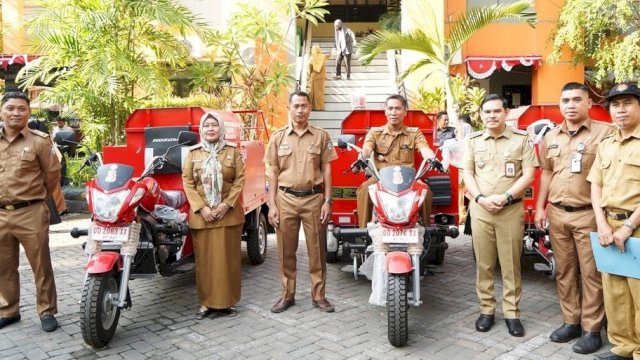 Ari Fadli Serahkan Damtor untuk 4 Kelurahan, Harap Difungsikan Sebaik-baiknya