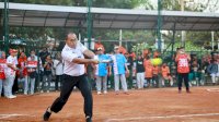 Danny Pomanto Unjuk Kemampuan di Kejuaraan Softball Wali Kota Cup Makassar 2023