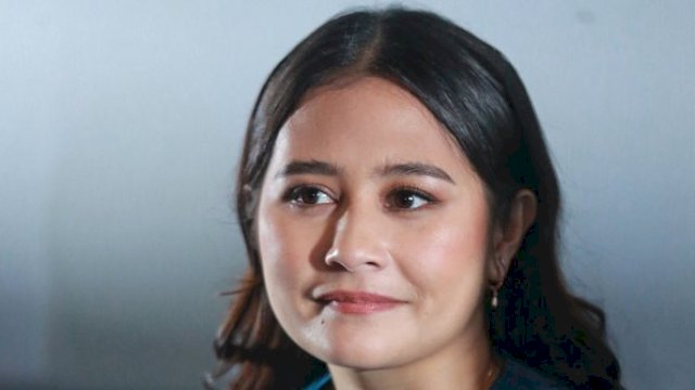 Prilly Latuconsina Janji akan Jaga Anak-istri dari Sopirnya yang Meninggal