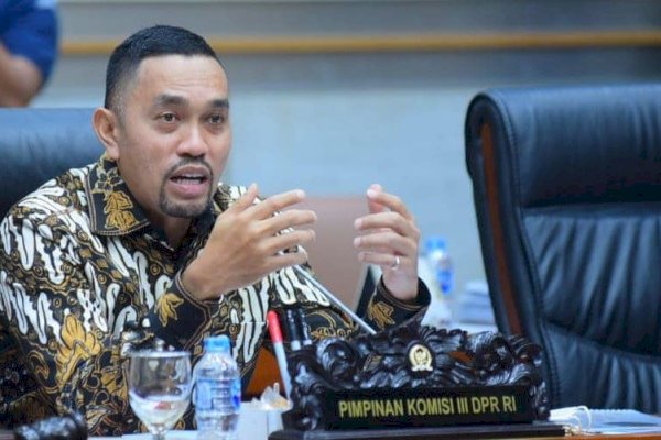 Sahroni Dorong Aparat Kerja Sama Berantas Judi Online