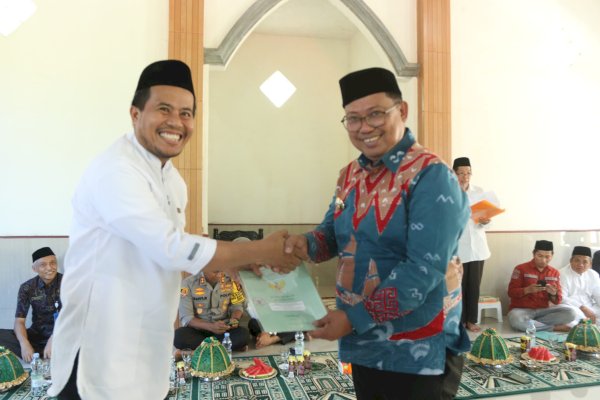 Serahkan Sertifikat Wakaf dan BMN, Ini Pesan PJ Wali Kota Palopo