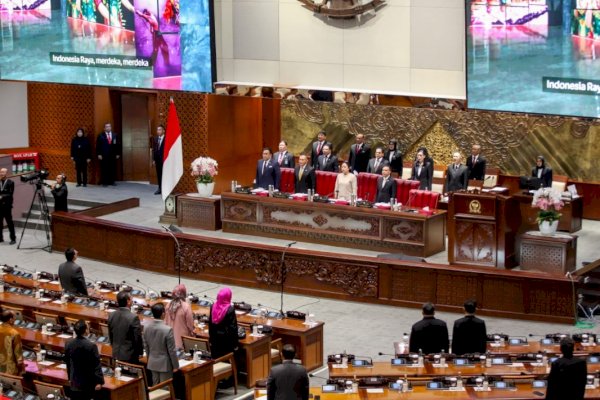 Tok! RUU Pilkada Resmi Disahkan Jadi Inisiatif DPR, Pencoblosan Kepala Daerah Berpeluang Dimajukan