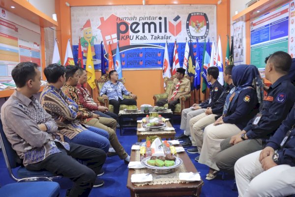 Perkuat Kolaborasi Jelang Pemilu, Pj Bupati Takalar Setiawan Kunjungi Kantor KPU
