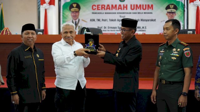 Guru Besar dan Mantan Rektor IPDN Perkuat Pemahaman Nilai-nilai Pancasila di Takalar